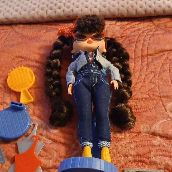 Stylish Doll with Denim Outfit and Accessories - Picture 1 of 4